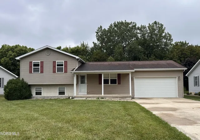 Photo 1 of Single family home for sale at 40 N Cedar Ct, Tiffin, OH 44883 | MLS# 10011619 | Listing updated on 2026-08-28