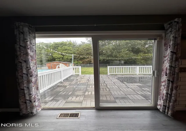 Photo 5 of Single family home for sale at 40 N Cedar Ct, Tiffin, OH 44883 | MLS# 10011619 | Listing updated on 2026-08-28