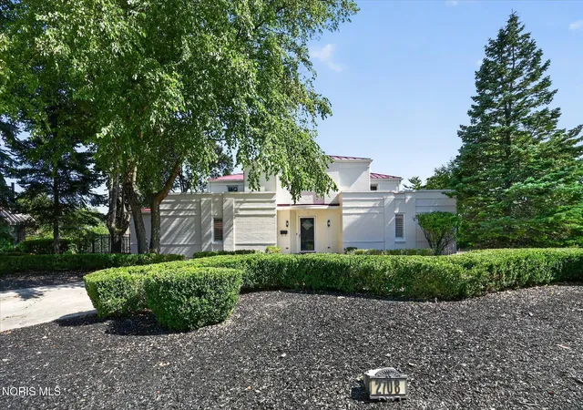 3rd image of 2708 Riverview Dr, Maumee, OH 43537 | MLS# 10011524