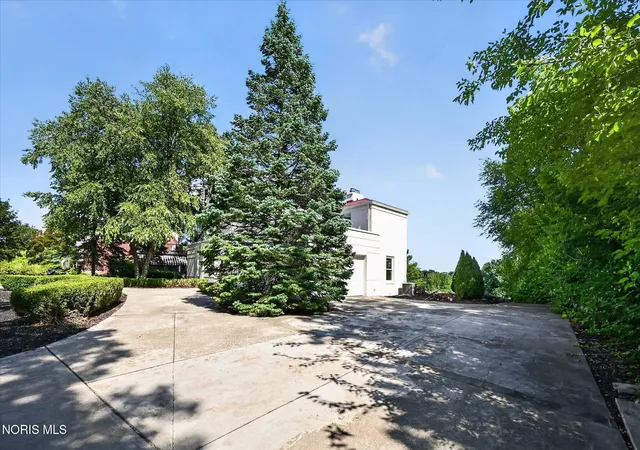 4th image of 2708 Riverview Dr, Maumee, OH 43537 | MLS# 10011524