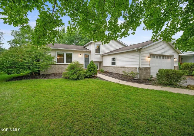 2nd image of 379 Birchdale Rd, Perrysburg, OH 43551 | MLS# 10011554