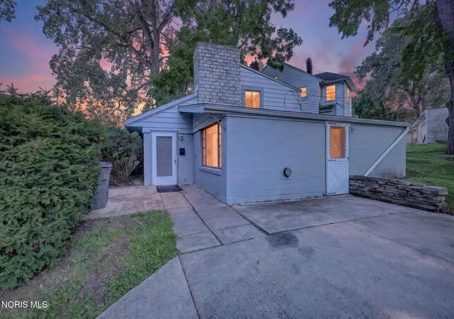 Photo 1 of Sale Pending at 2669 Greenway St, Toledo, OH 43607 | MLS# 10011552 | Listing updated on 2026-10-08