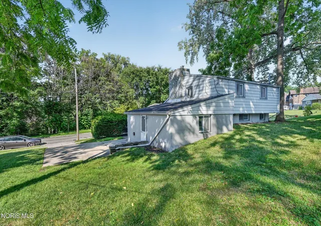 Photo 2 of Sale Pending at 2669 Greenway St, Toledo, OH 43607 | MLS# 10011552 | Listing updated on 2026-10-08