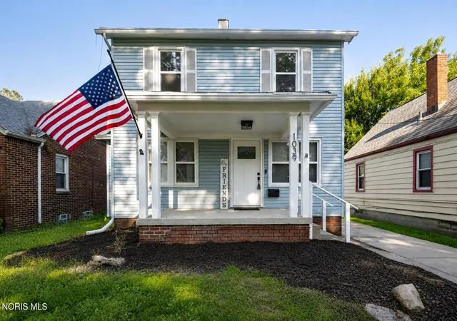 Photo 1 of Single family home for sale at 1039 Wright Ave, Toledo, OH 43609 | MLS# 10011621 | Listing updated on 2026-09-11
