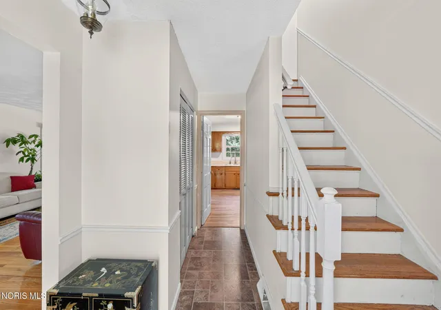 Photo 3 of Single family home for sale at 4432 Burningtree Dr, Toledo, OH 43623 | MLS# 10011665 | Listing updated on 2026-09-17