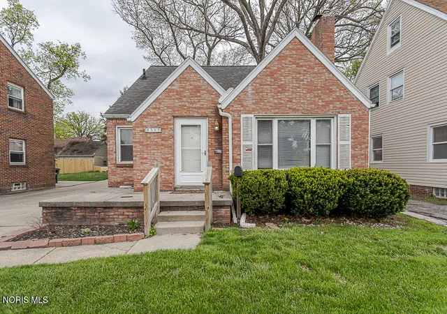 1st image of 3517 Douglas Rd, Toledo, OH 43606 | MLS# 10011590
