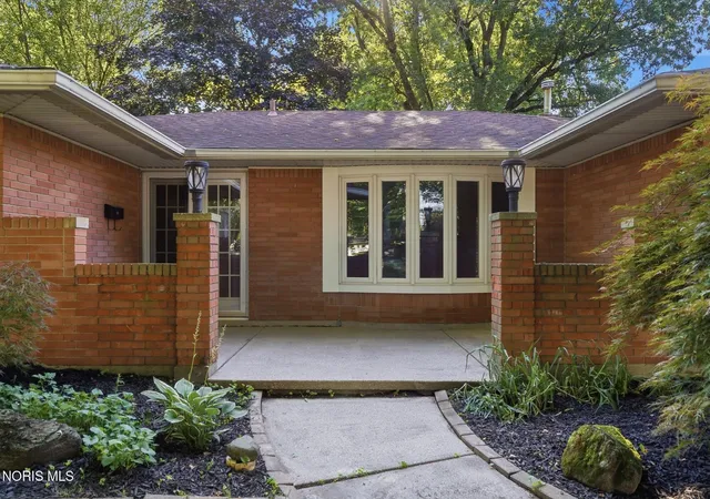 Photo 3 of Single family home for sale at 210 Cedar Ln, Waterville, OH 43566 | MLS# 10011595 | Listing updated on 2026-09-07