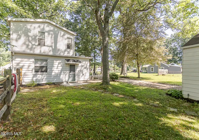 Photo 4 of Single family home for sale at 362 Dulton Dr, Toledo, OH 43615 | MLS# 10011598 | Listing updated on 2026-09-09
