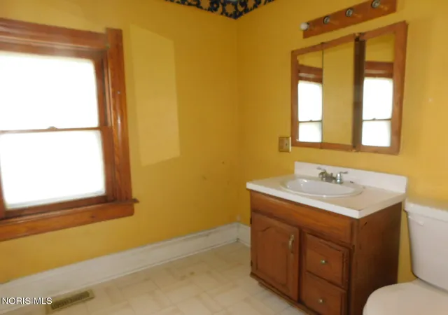 17th image of 1106 Orchard St, Toledo, OH 43609 | MLS# 10011681