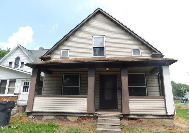 1st image of 1106 Orchard St, Toledo, OH 43609 | MLS# 10011681
