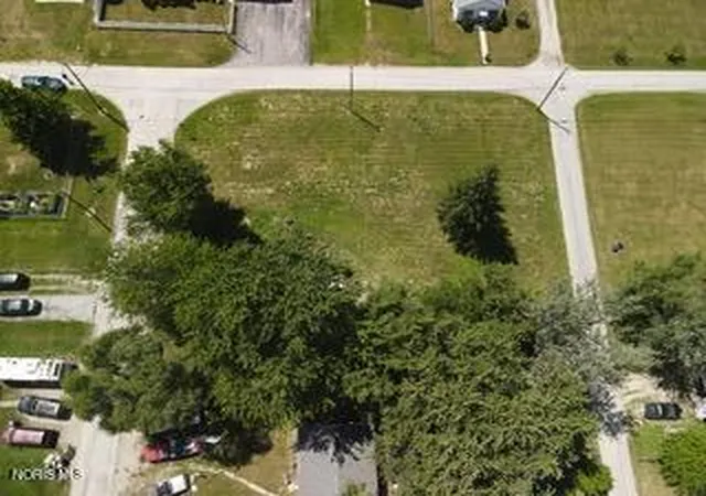 Photo 8 of Sale Pending at 102 Palmer St, Fostoria, OH 44830 | MLS# 10011670 | Listing updated on 2026-08-24