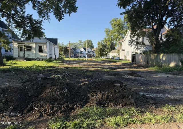 1st image of 912 Harding Dr, Toledo, OH 43609 | MLS# 10011614