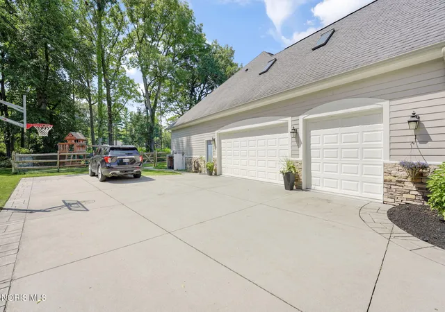 4th image of 7559 Olympic Pkwy, Sylvania, OH 43560 | MLS# 10011637