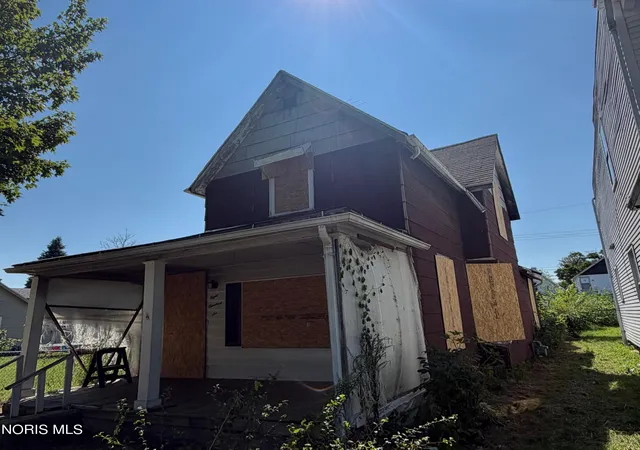 2nd image of 806 Lorain St, Toledo, OH 43609 | MLS# 10011632