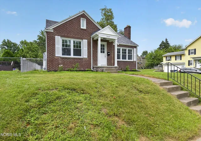 2nd image of 1447 Craigwood Rd, Toledo, OH 43612 | MLS# 10012052