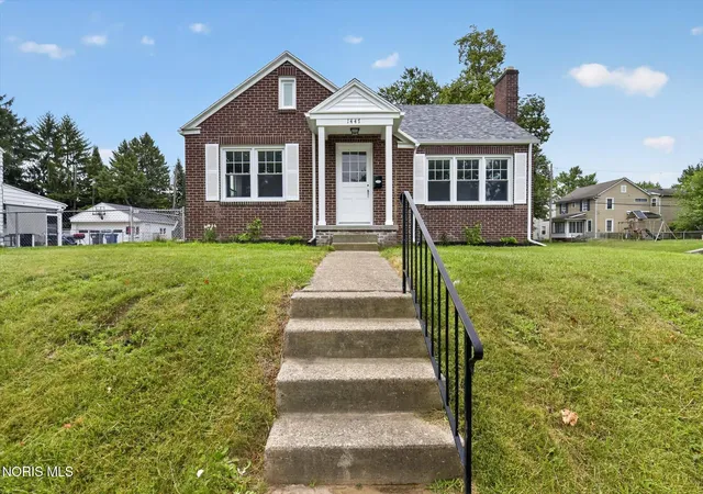 3rd image of 1447 Craigwood Rd, Toledo, OH 43612 | MLS# 10012052
