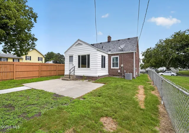 45th image of 1447 Craigwood Rd, Toledo, OH 43612 | MLS# 10012052