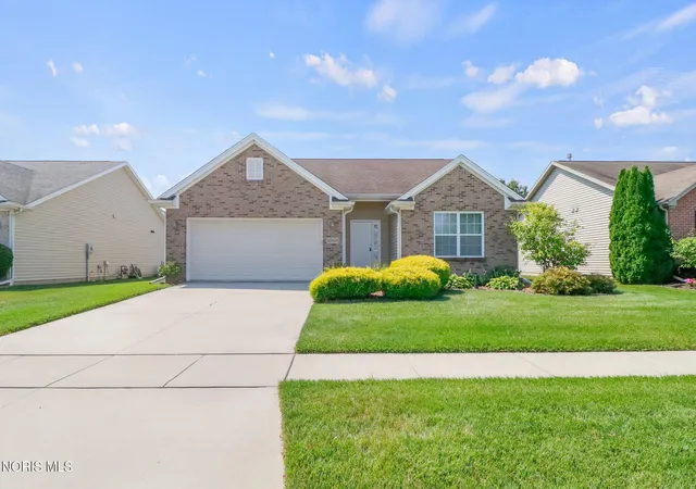 1st image of 10919 S Lakes Dr, Perrysburg, OH 43551 | MLS# 10011639