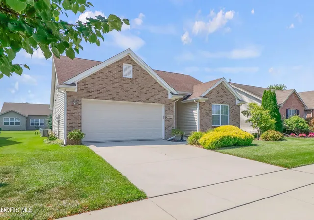 2nd image of 10919 S Lakes Dr, Perrysburg, OH 43551 | MLS# 10011639