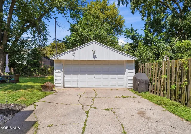 42nd image of 1934 Berdan Ave, Toledo, OH 43613 | MLS# 10011655