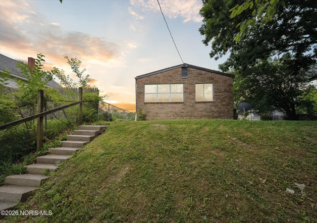 1st image of 1022 Liberty St, Toledo, OH 43605 | MLS# 10011645