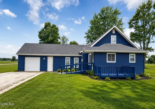 1st image of 201 N 1st St, Continental, OH 45831 | MLS# 10011646
