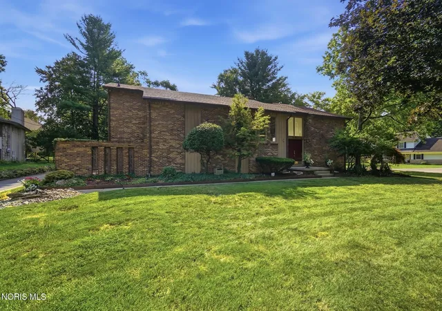 2nd image of 5426 Woodridge Dr, Toledo, OH 43623 | MLS# 10011866