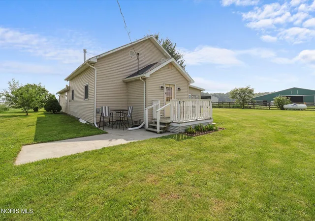 Photo 3 of Single family home for sale at 2574 County Road 74, Gibsonburg, OH 43431 | MLS# 10012365 | Listing updated on 2026-09-28