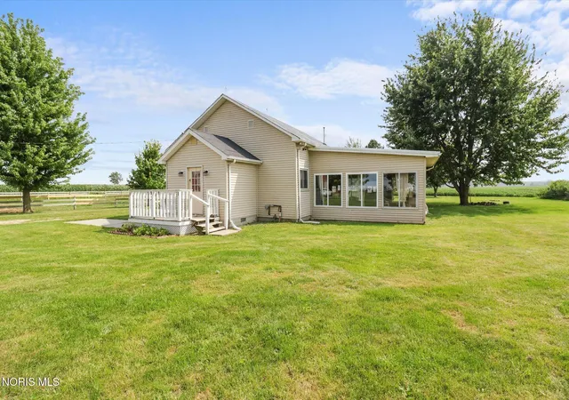 Photo 4 of Single family home for sale at 2574 County Road 74, Gibsonburg, OH 43431 | MLS# 10012365 | Listing updated on 2026-09-28