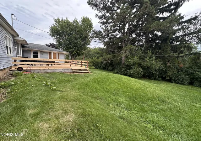 21st image of 645 Van Buren St, Fostoria, OH 44830 | MLS# 10011686