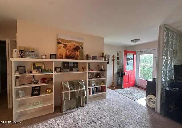Photo 3 of Single family home for sale at 645 Van Buren St, Fostoria, OH 44830 | MLS# 10011686 | Listing updated on 2026-09-03