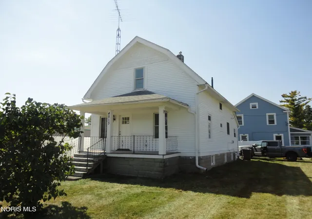 1st image of 4813 N Summit St, Toledo, OH 43611 | MLS# 10011682