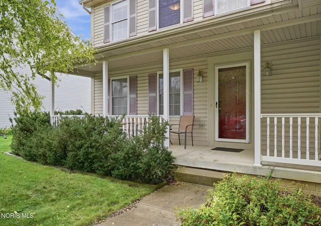 Photo 3 of Single family home for sale at 1121 Sandpiper Ln, Bowling Green, OH 43402 | MLS# 10011728 | Listing updated on 2026-09-04