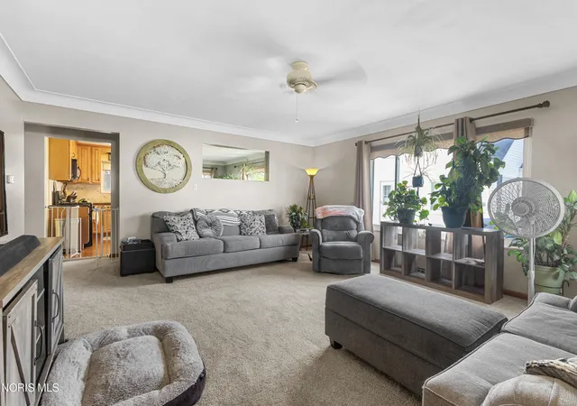 Photo 2 of Sale Pending at 4549 289th Street, Toledo, OH 43611 | MLS# 10011745 | Listing updated on 2026-09-22