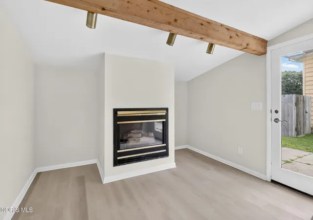 Photo 4 of Single family home for sale at 1236 Richland St, Maumee, OH 43537 | MLS# 10011734 | Listing updated on 2026-09-30