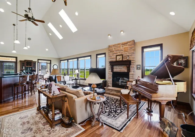 Photo 4 of Single family home for sale at 7207 Ashbury Ln, Findlay, OH 45840 | MLS# 10011956 | Listing updated on 2026-08-22