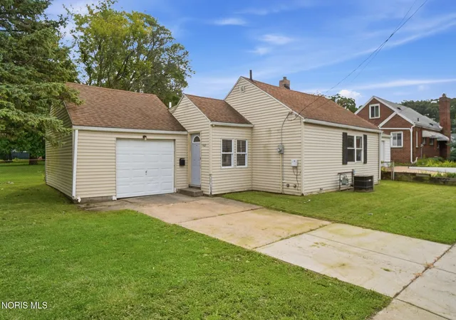 1st image of 4618 Douglas Rd, Toledo, OH 43613 | MLS# 10012054