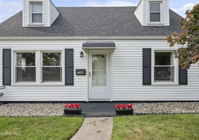 Photo 4 of Single family home for sale at 2748 106th Street, Toledo, OH 43611 | MLS# 10011787 | Listing updated on 2026-09-09