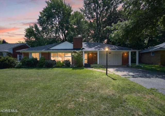 Photo 1 of Single family home for sale at 3417 Blairmont Ave, Toledo, OH 43614 | MLS# 10011763 | Listing updated on 2026-09-06