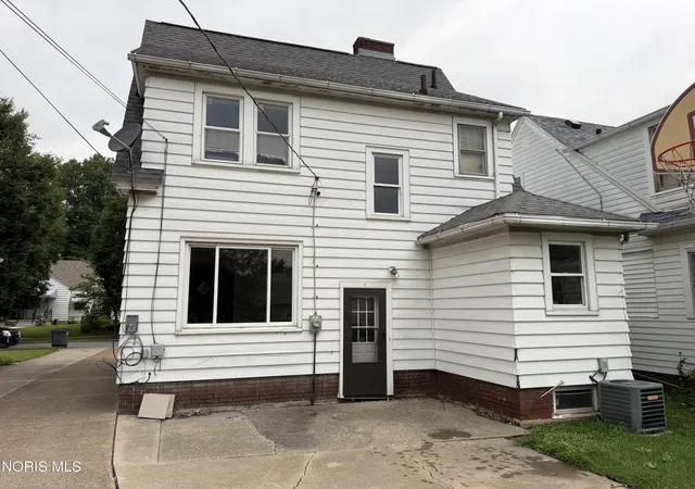 3rd image of 1029 Branleigh Dr, Toledo, OH 43612 | MLS# 10011815