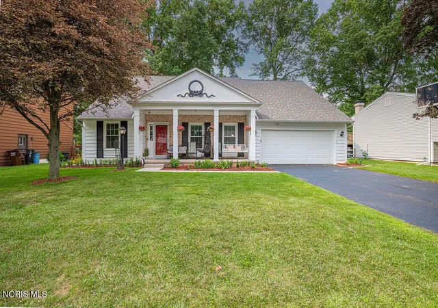 2nd image of 6132 W Pembridge Dr, Toledo, OH 43615 | MLS# 10011782