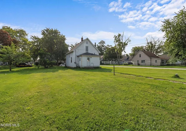 36th image of 315 Third St, Clay Center, OH 43408 | MLS# 10011807