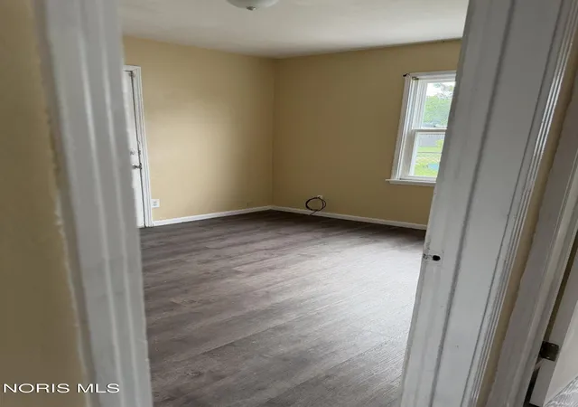 Photo 4 of Single family home for sale at 205 Willamont Rd, Toledo, OH 43612 | MLS# 10011777 | Listing updated on 2026-09-17