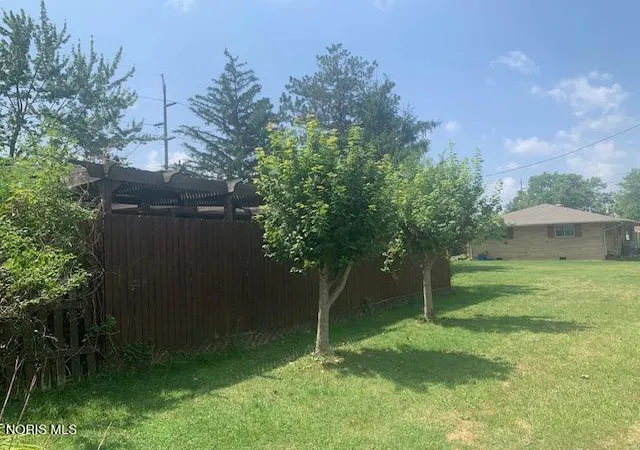 5th image of 212 Cleveland Ave, Defiance, OH 43512 | MLS# 10011779