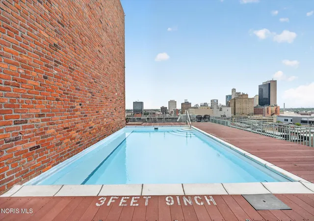 Condo for sale in building located at 745 Washington St, Toledo, OH 43604 - Unit #305