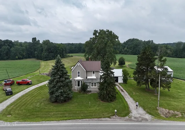 Photo 3 of Single family home for sale at 1878 Ohio 18, Hicksville, OH 43526 | MLS# 10011862 | Listing updated on 2026-08-31