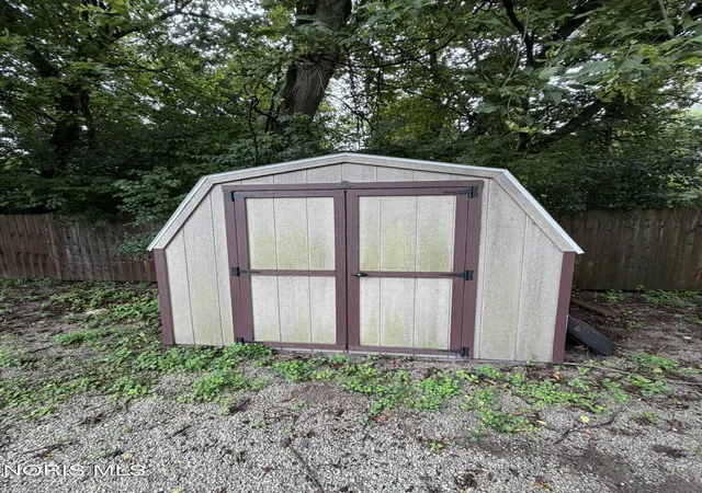 Photo 17 of Single family home for sale at 10245 Angola Rd, Swanton, OH 43558 | MLS# 10012274 | Listing updated on 2026-09-15