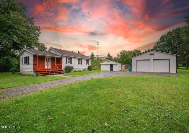 1st image of 29226 Hufford Rd, Perrysburg, OH 43551 | MLS# 10011790