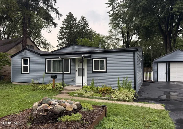 Photo 1 of Single family home for sale at 5518 Fenwick Dr, Toledo, OH 43623 | MLS# 10011827 | Listing updated on 2026-08-27