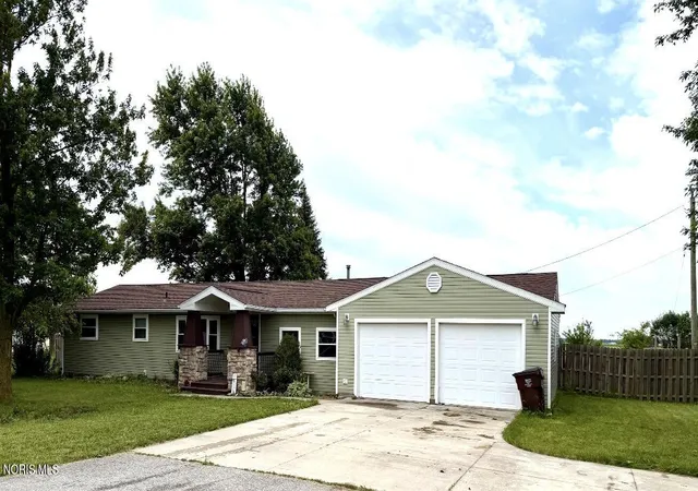 1st image of 27468 Ayersville Pleasant Bend Rd, Defiance, OH 43512 | MLS# 10011823
